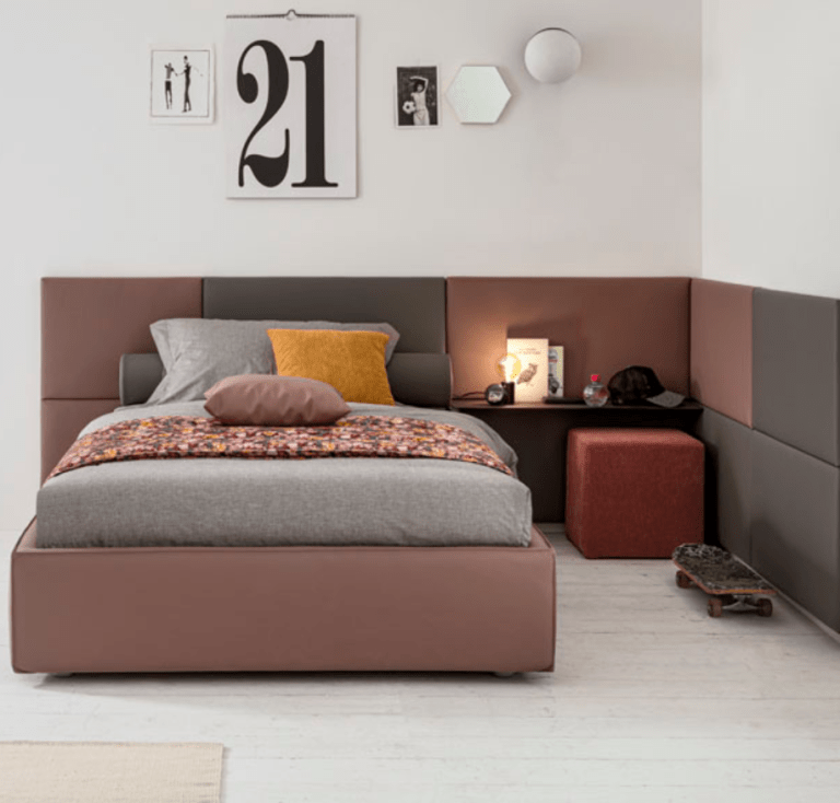 letto piazza e mezza con boiserie