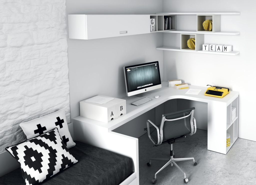 zona studio con mensole e pensili
